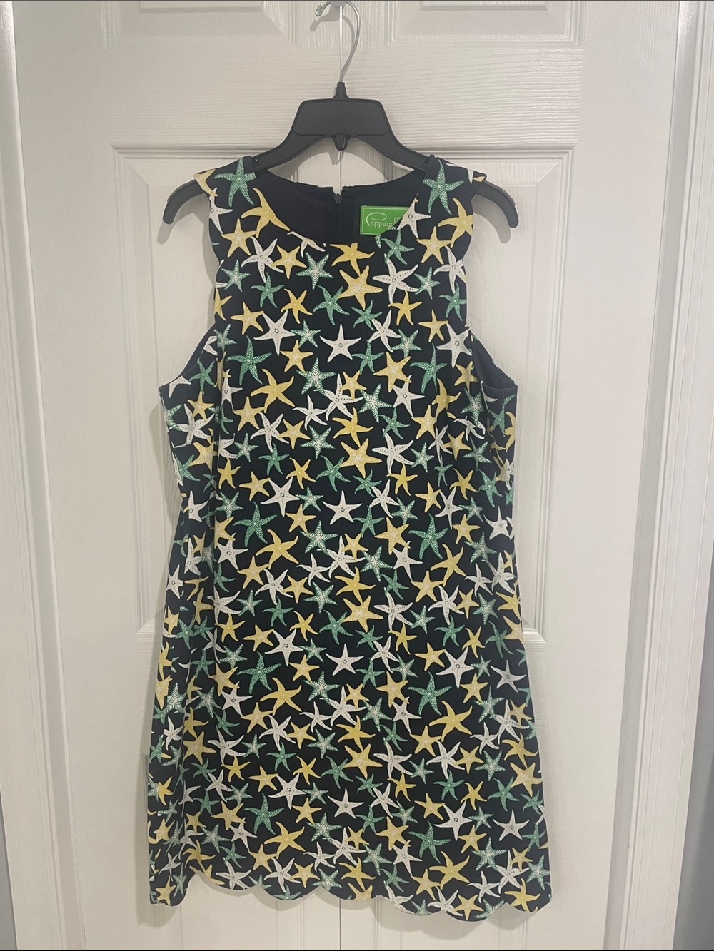 Pappagallo Sleeveless Shift Dress with Starfish Design